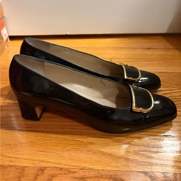 Vintage Ferragamo Pumps 6.5 B Black Gold Hardware Italy - Picture 6 of 10